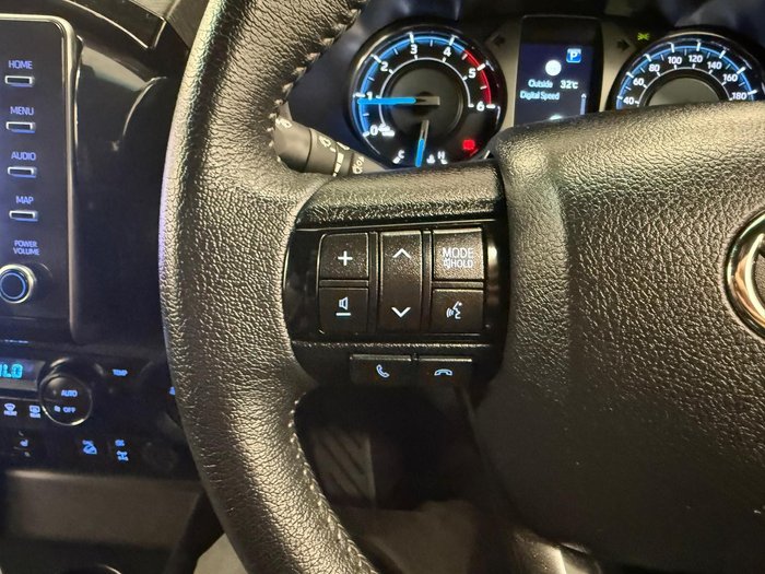 2023 Toyota Hilux Rogue GUN126R 4X4 Dual Range Glacier White