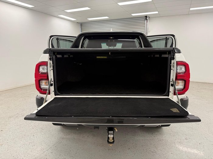 2023 Toyota Hilux Rogue GUN126R 4X4 Dual Range Glacier White