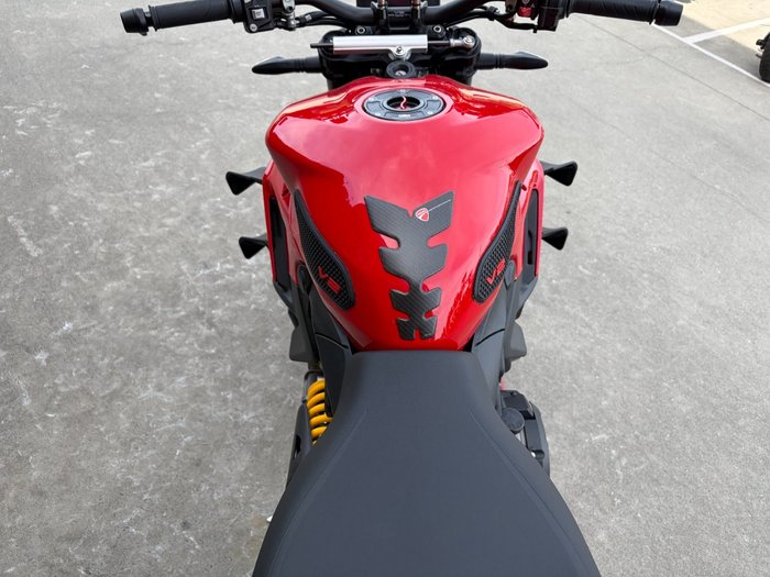 2023 DUCATI STREETFIGHTER V2