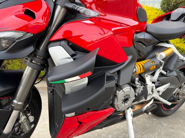 2023 DUCATI STREETFIGHTER V2