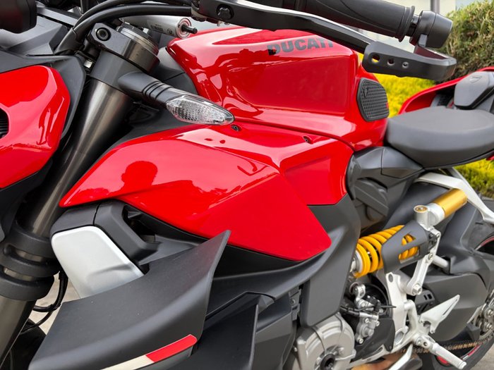 2023 DUCATI STREETFIGHTER V2
