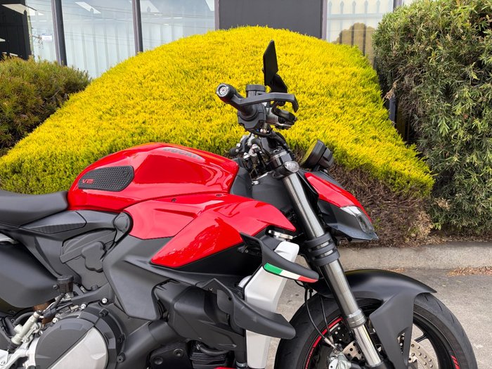 2023 DUCATI STREETFIGHTER V2