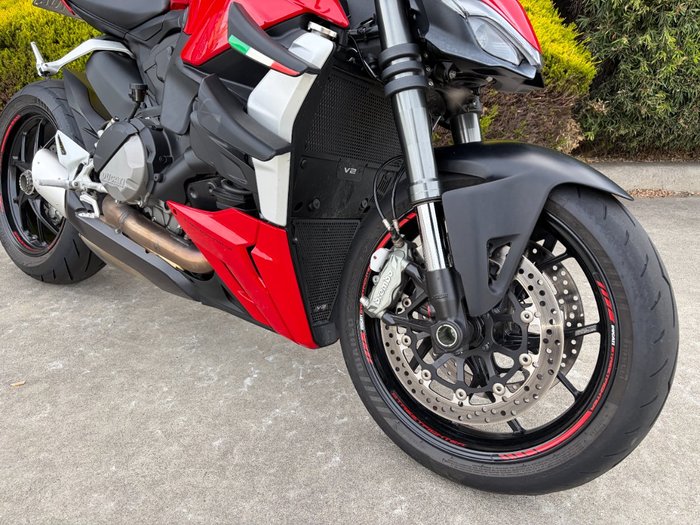 2023 DUCATI STREETFIGHTER V2