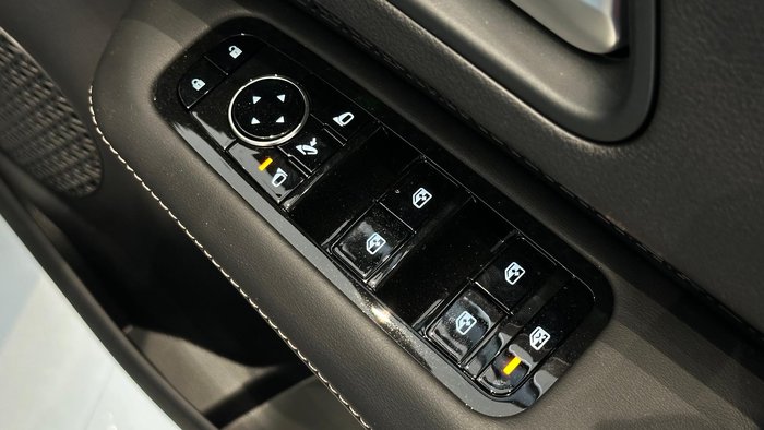 2025 Nissan Ariya Advance+