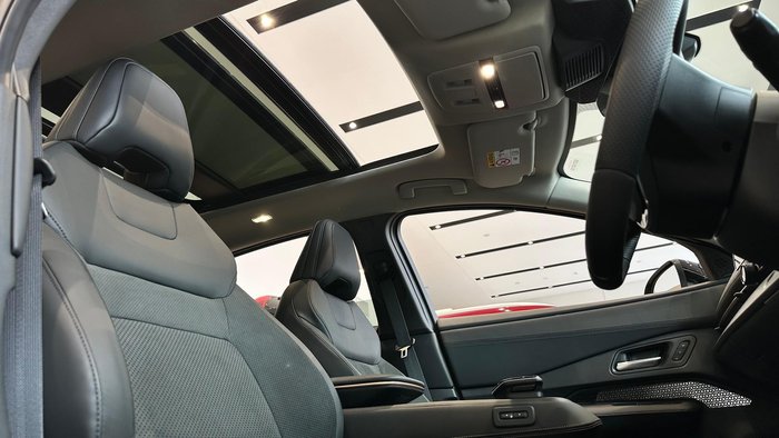 2025 Nissan Ariya Advance+ FE0 MY25 Ceramic Grey/Black Roof