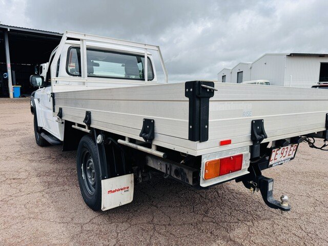 2021 Mahindra PIK-UP 2022 Mahindra PIK-UP Single Cab Cab Chassis MT 4x2 S6+ Arctic White