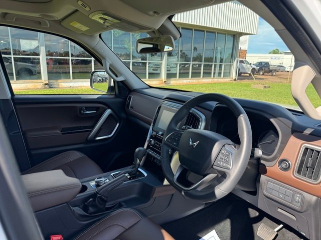 2023 Mahindra Scorpio 2023 Mahindra Scorpio Z8L (SCORPIOZ8L) SCORPIOZ8L Everest White