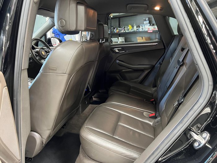 2020 Porsche Macan 95B MY20 AWD Jet Black