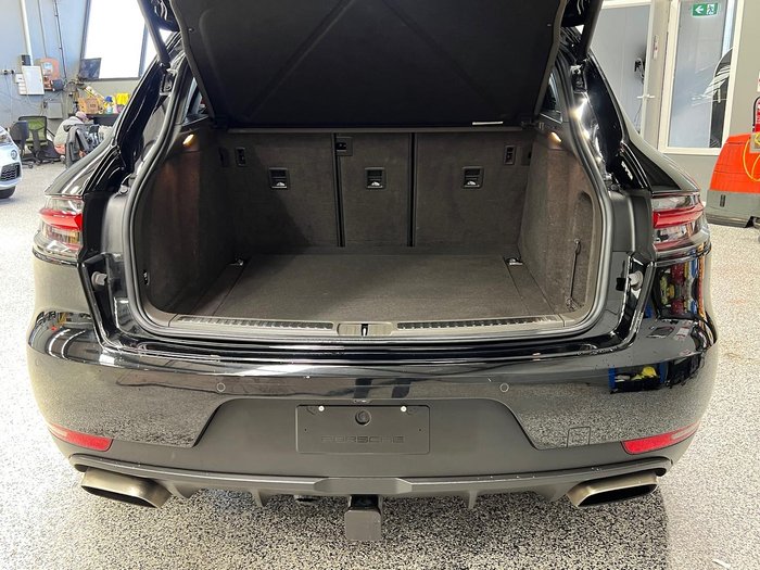 2020 Porsche Macan 95B MY20 AWD Jet Black