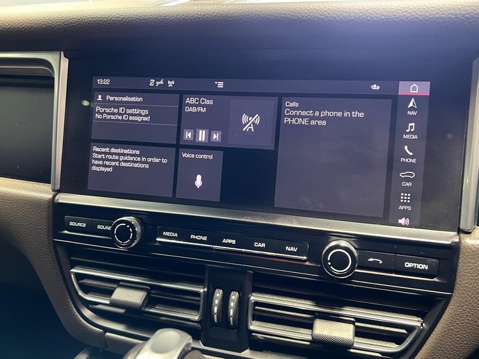 2020 Porsche Macan 95B MY20 AWD Jet Black