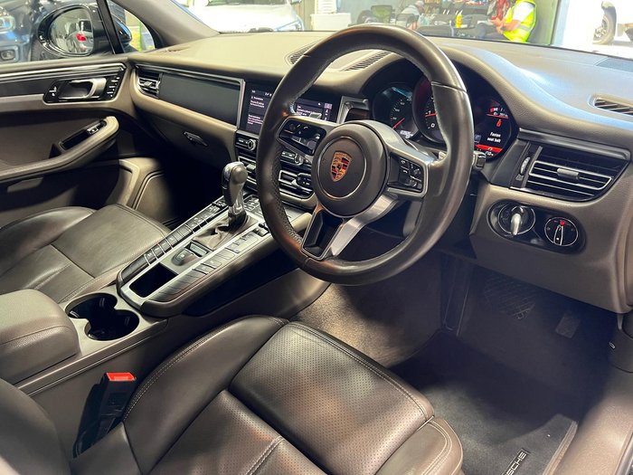 2020 Porsche Macan 95B MY20 AWD Jet Black