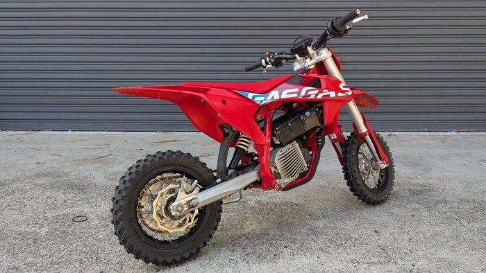 2024 GASGAS MC-E 3 Red