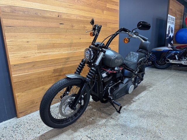2018 Harley-davidson FXBB STREET BOB Grey
