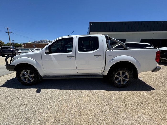 2014 Nissan Navara Titanium D40 Series 7 4X4 Dual Range Polar White