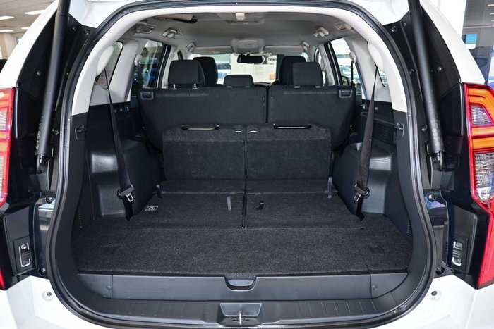 2025 Mitsubishi Pajero Sport GLS