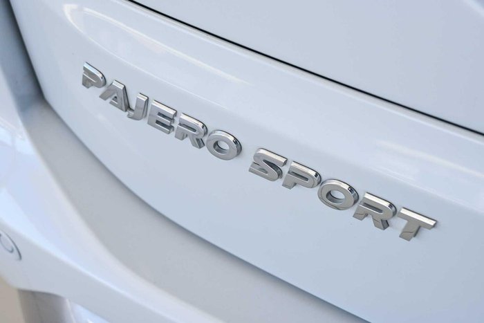 2025 Mitsubishi Pajero Sport GLS