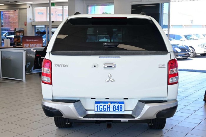 2016 Mitsubishi Triton GLS