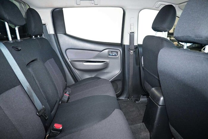 2016 Mitsubishi Triton GLS