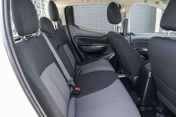 2021 Mitsubishi Triton GLX