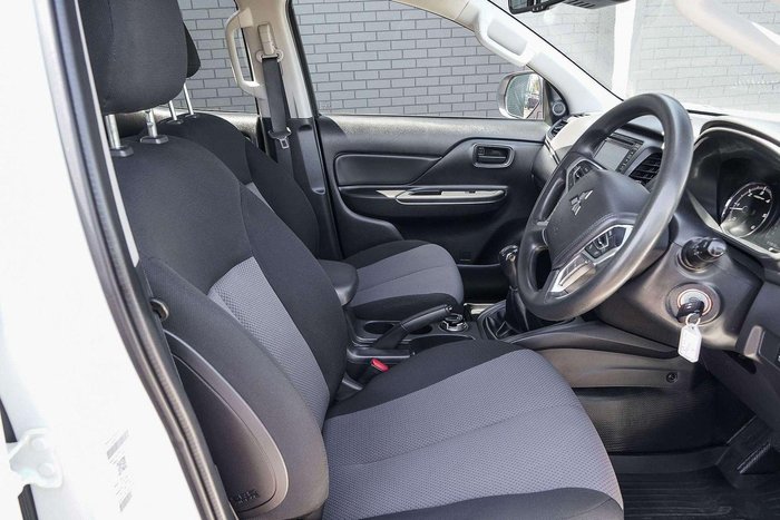 2021 Mitsubishi Triton GLX