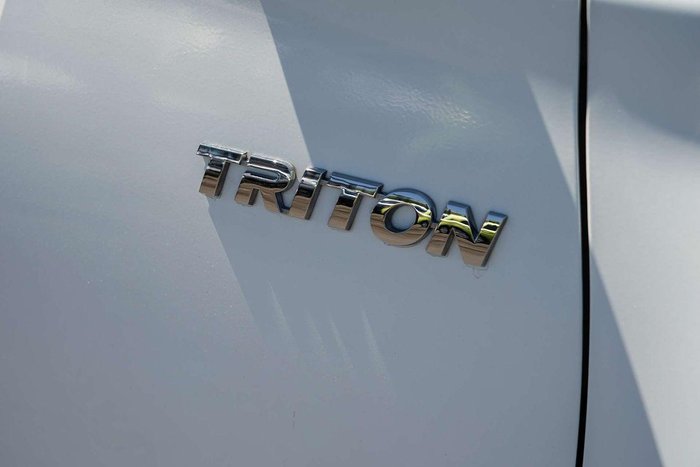 2021 Mitsubishi Triton GLX