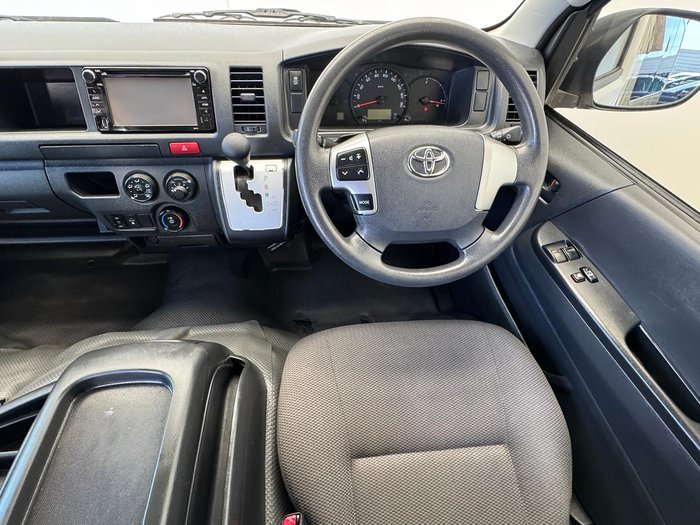 2017 Toyota Hiace Commuter