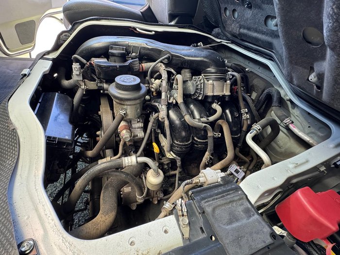 2017 Toyota Hiace Commuter