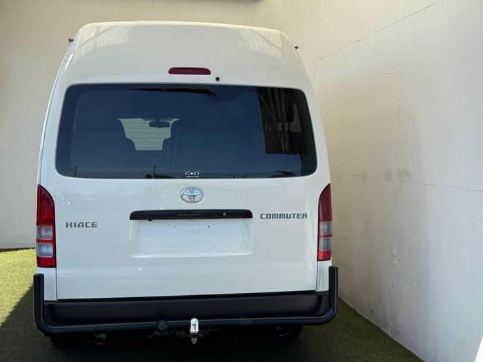 2017 Toyota Hiace Commuter
