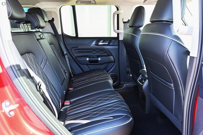 2025 GWM Tank 300 Lux