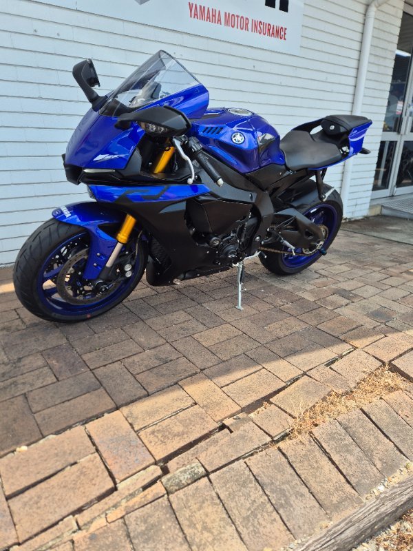 2019 Yamaha YZF-R1