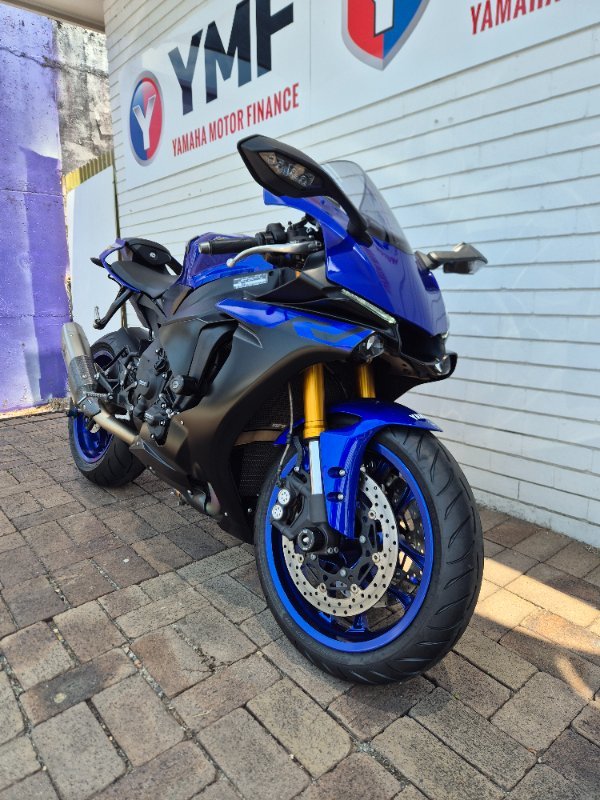 2019 Yamaha YZF-R1