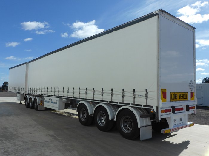 2011 Krueger 34 Pallet Curtainsider B Double Set