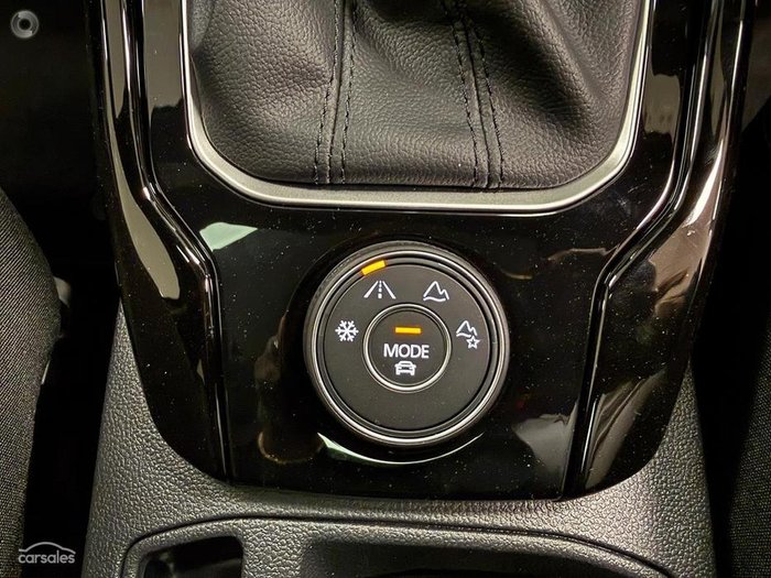 2025 Volkswagen T-Roc 140TSI R-Line