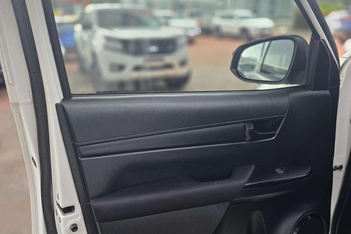 2021 Toyota Hilux Workmate GUN125R 4X4 Dual Range Glacier White