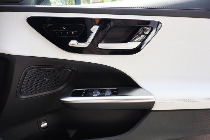 2025 Mercedes-Benz C-Class C200 W206 Selenite Grey