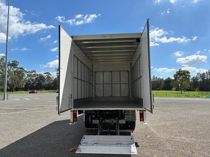 2025 Fuso Canter 615 White