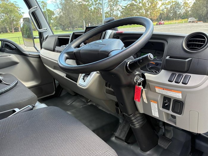 2025 Fuso Canter 615 White