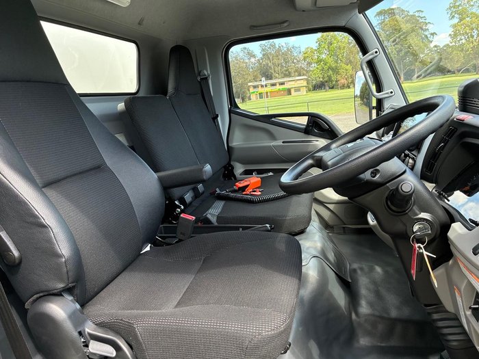 2025 Fuso Canter 615 White