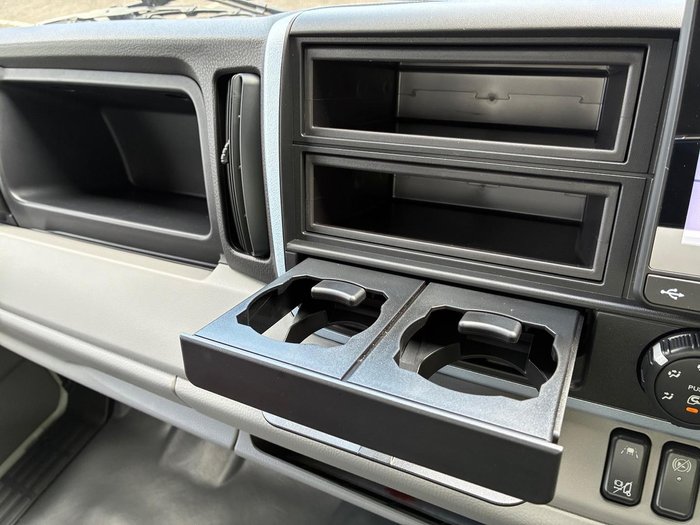 2025 Fuso Canter 615 White