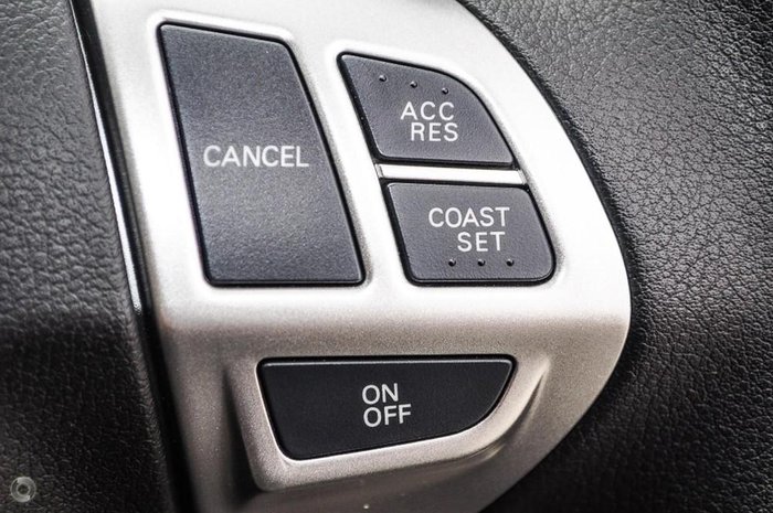 2015 Mitsubishi Triton GLX MN MY15 4X4 Dual Range White