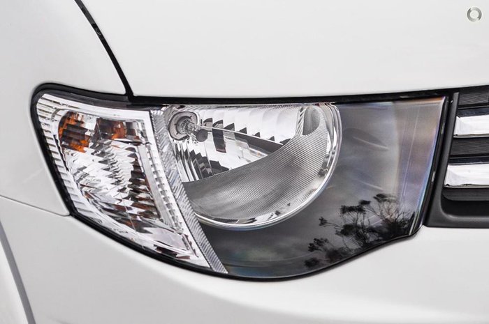 2015 Mitsubishi Triton GLX MN MY15 4X4 Dual Range White