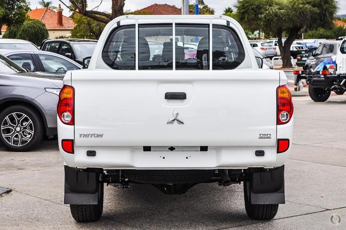 2015 Mitsubishi Triton GLX MN MY15 4X4 Dual Range White