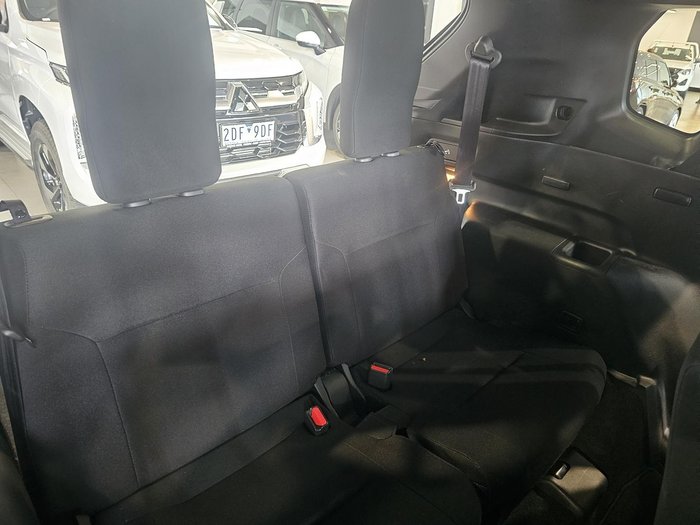 2023 Mitsubishi Outlander LS