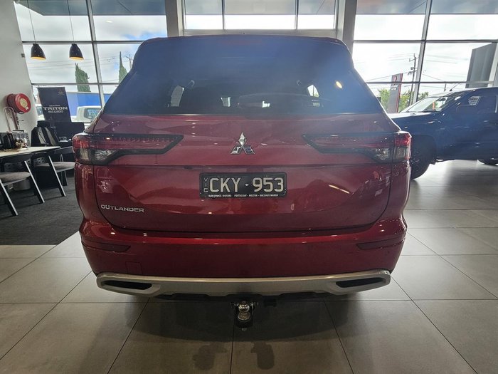 2023 Mitsubishi Outlander LS