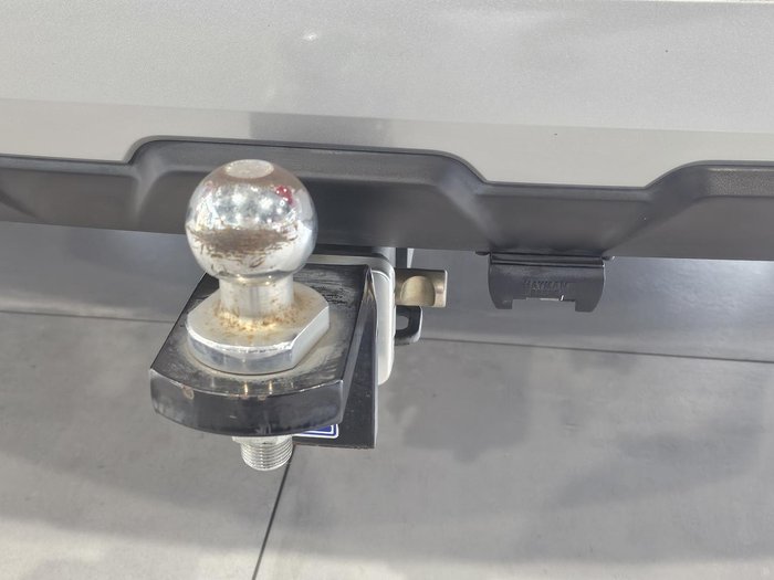 2023 Mitsubishi Outlander LS