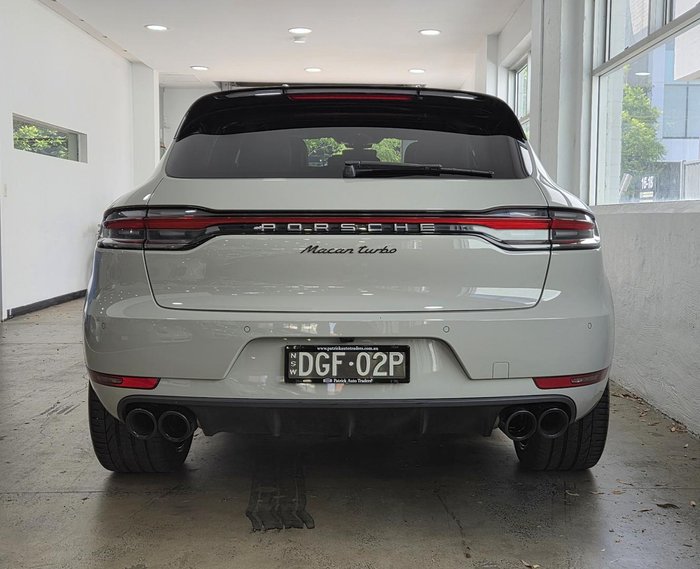 2020 Porsche Macan Turbo