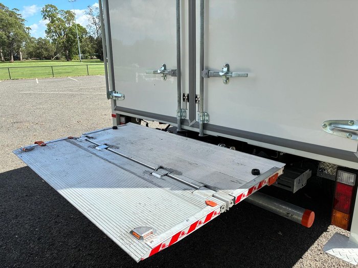 2025 Fuso Canter 615 White