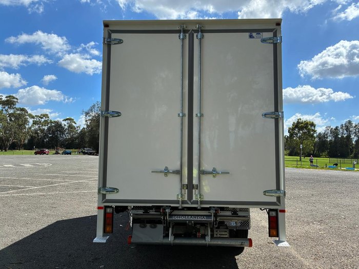 2025 Fuso Canter 615 White