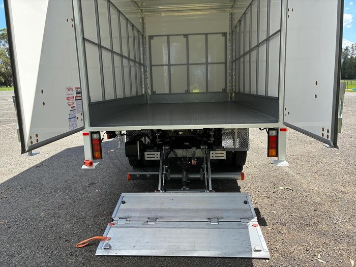 2025 Fuso Canter 615 White