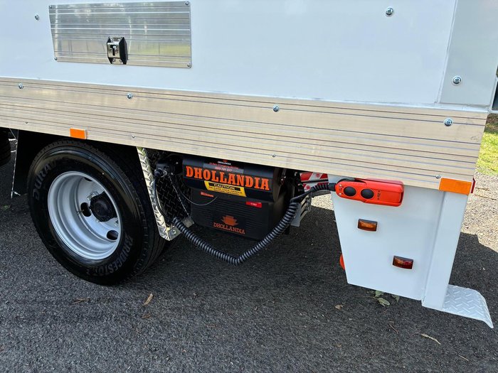 2025 Fuso Canter 615 White